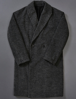 검은색 코트도 좋지만 회색이 색 매치하기에 더 유용하다. 축 늘어질 정도로 오버사이즈면 더 좋고. 가격미정 올세인츠 제품.