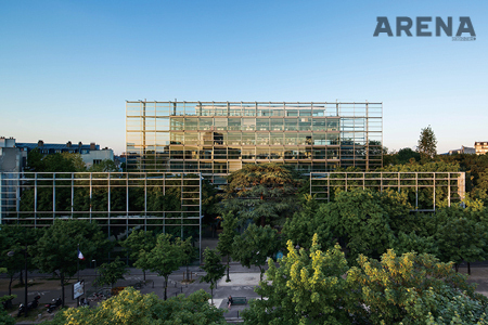 1994년 건축가 장 누벨이 지은 파리의 까르띠에 현대미술재단. 