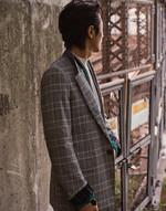 체크무늬 재킷·녹색 집업 재킷·흰색 모크넥 니트 모두 가격미정 랑방 제품.