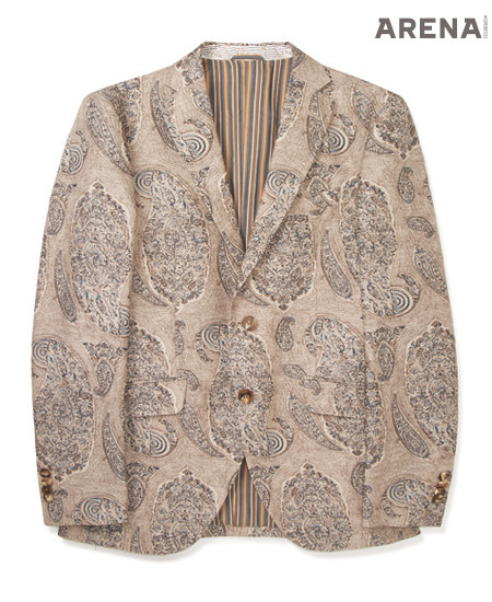 ETRO
페이즐리 패턴의 낙타색 재킷 1백78만원 에트로 제품.