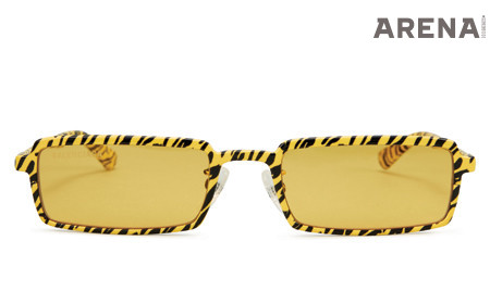 15 BALENCIAGA
노란색 호피 무늬가 강렬한 그래픽 렉탱클 선글라스 가격미정 발렌시아가 제품.