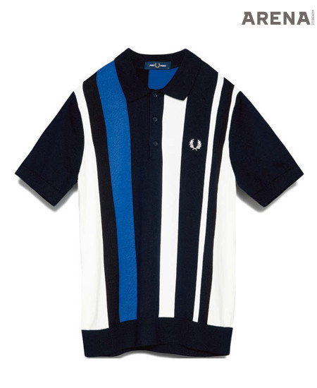 FRED PERRY
흰색, 검은색, 파란색을 조합한 폴로 셔츠 18만8천원 프레드 페리 제품.