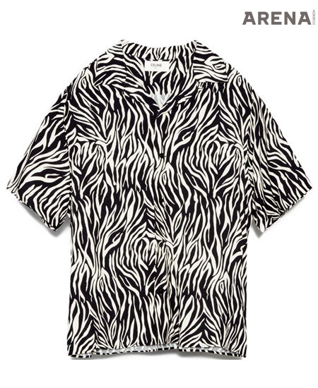 CELINE
화려한 애니멀 패턴으로 장식한 캠프 칼라 셔츠
가격미정 셀린느 제품.