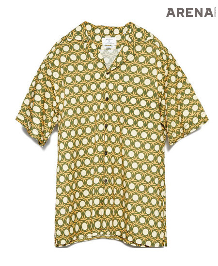 MAN ON THE BOON
이파리와 동그라미 패턴의 캠프 칼라 셔츠
29만원 맨온더분 제품.