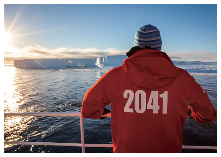 로버트 스완은 ‘2041 재단’을
설립해 빠른 속도로 녹아내리는
북극 빙원의 위험성을 세상에
알리고 있다.